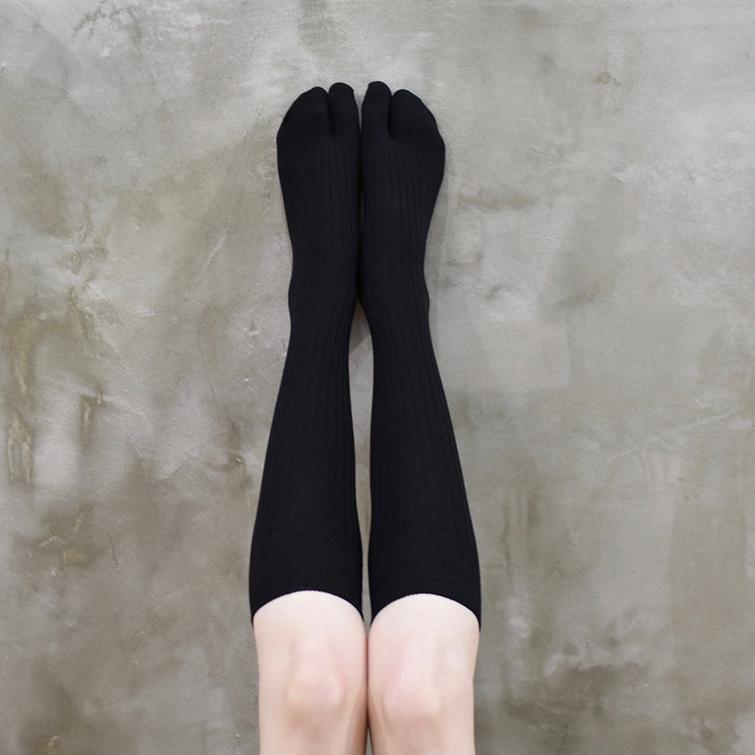 The Long Tabi Socks