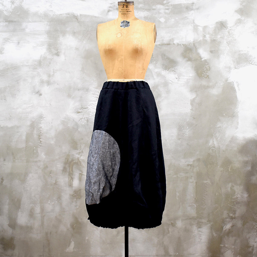 The Zentrum Skirt - Black w. Charcoal Marle