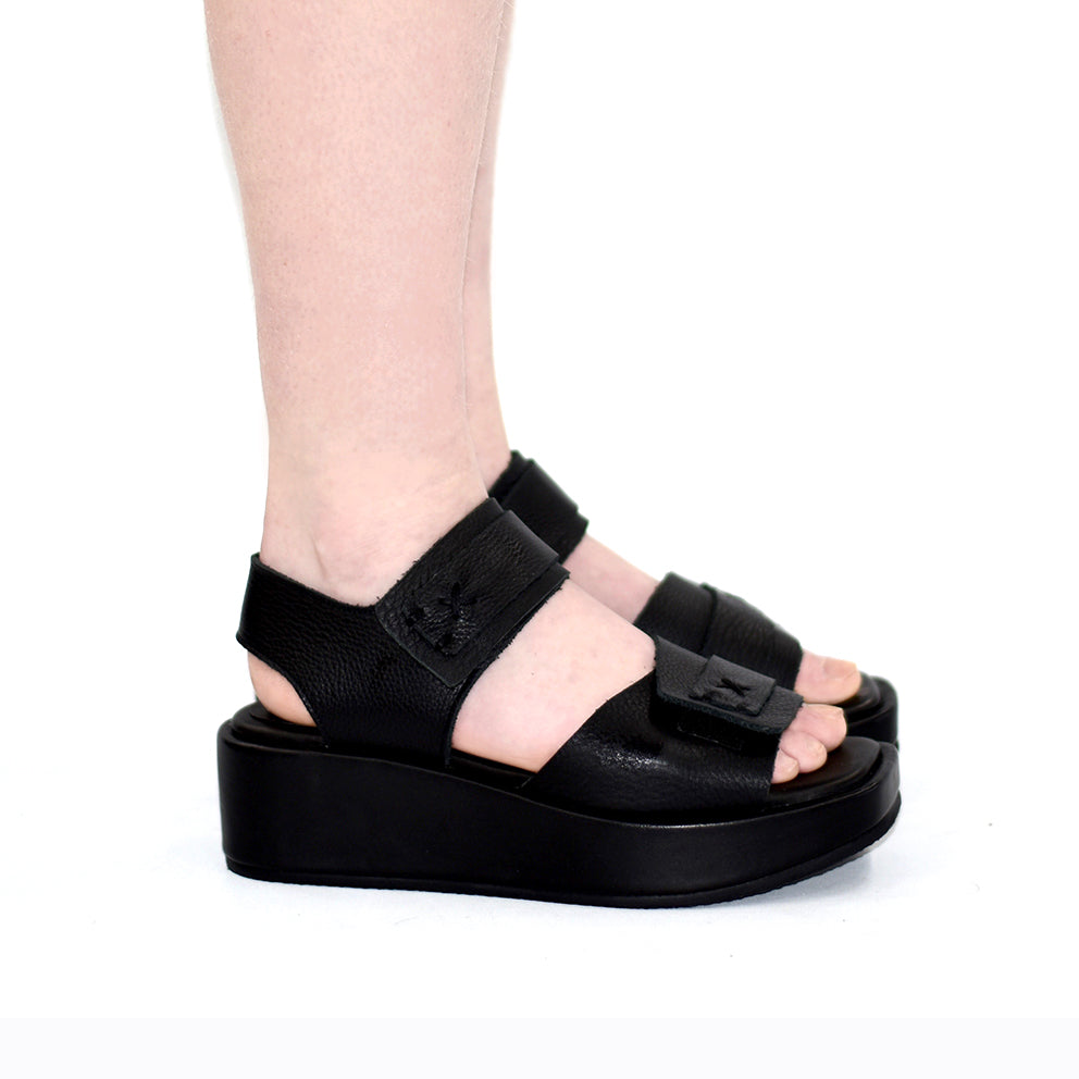 The Solaris Sandal - Black