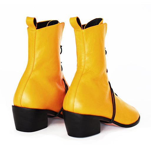 5 cm wooden heel, Mustard Yellow Tabi Boots